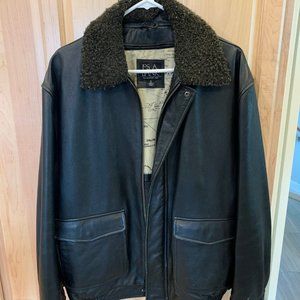 Jos A Bank Genuine Leather Bomber Jacket Mens M